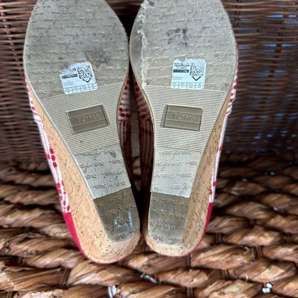 Toms Sz 9 Women's Scarlet White Chevron Woven Cork Wedge Shoes - Picture 6 of 6